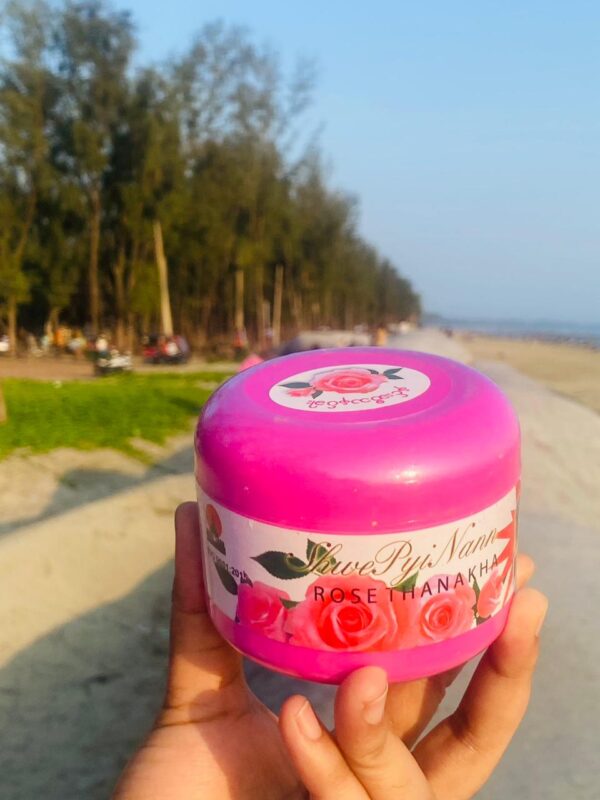 Rose Thanaka Face Pack